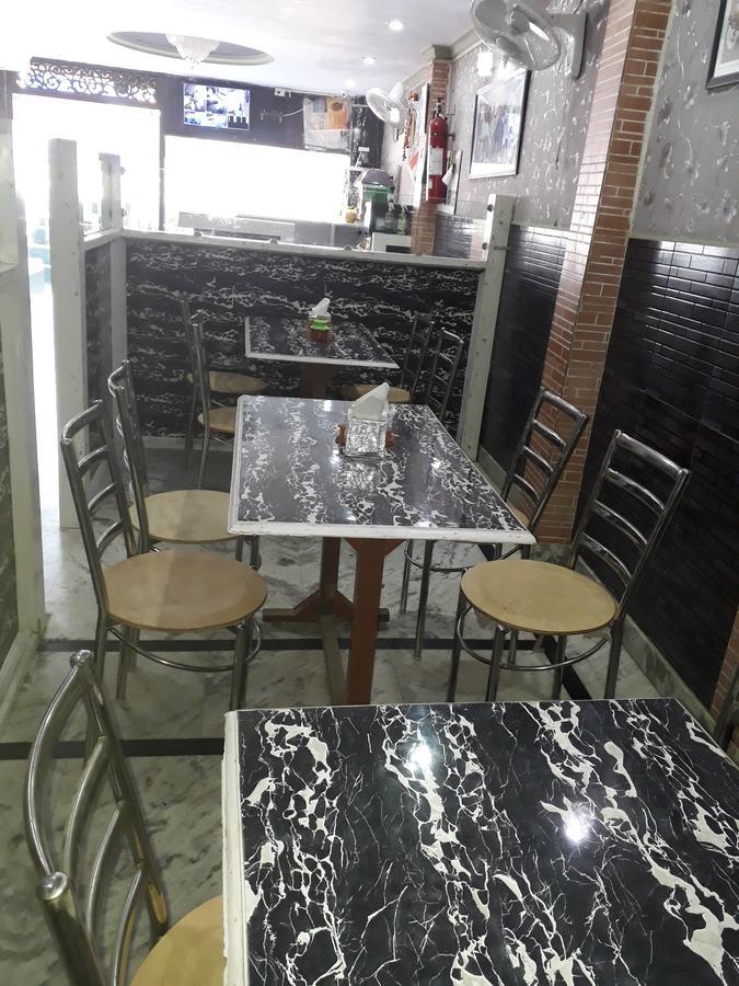 瑟尔万酒店 阿格拉 外观 照片